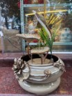 Thác nước phong thủy Sen đắp nhỏ kèm đế Bát Tràng cao 42cm