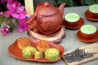 Bộ Ấm Chén Tử Sa Pha Uống Trà Bát Tràng Đắp Hoa Đào Tách Lót