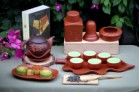 Bộ Ấm Chén Tử Sa Đắp Hoa Sen Khay Lá Mẫu Đỏ Đen