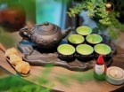 Bộ Ấm Chén Tử Sa Dáng Nhỡ Đắp Nổi Hoa Sen Kèm Khay Sen Cá 270ml