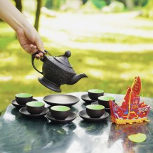 Ấm chén tử sa dáng đèn thấp Bát Tràng lòng chén xanh dung tích 600ml