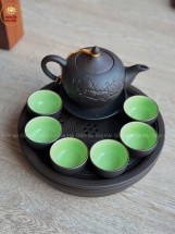 Bộ Ấm Chén Tử Sa Dáng Chóp Họa Tiết Đắp Nổi Màu Đen Kèm Khay Đôi 300ml