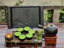 Bộ Ấm Chén Tử Sa Quai Chuôi Đắp Nổi Khay Chữ Nhật 280ml